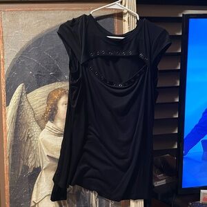 This black blouse will make your wardrobe shine made by Rock and Republic